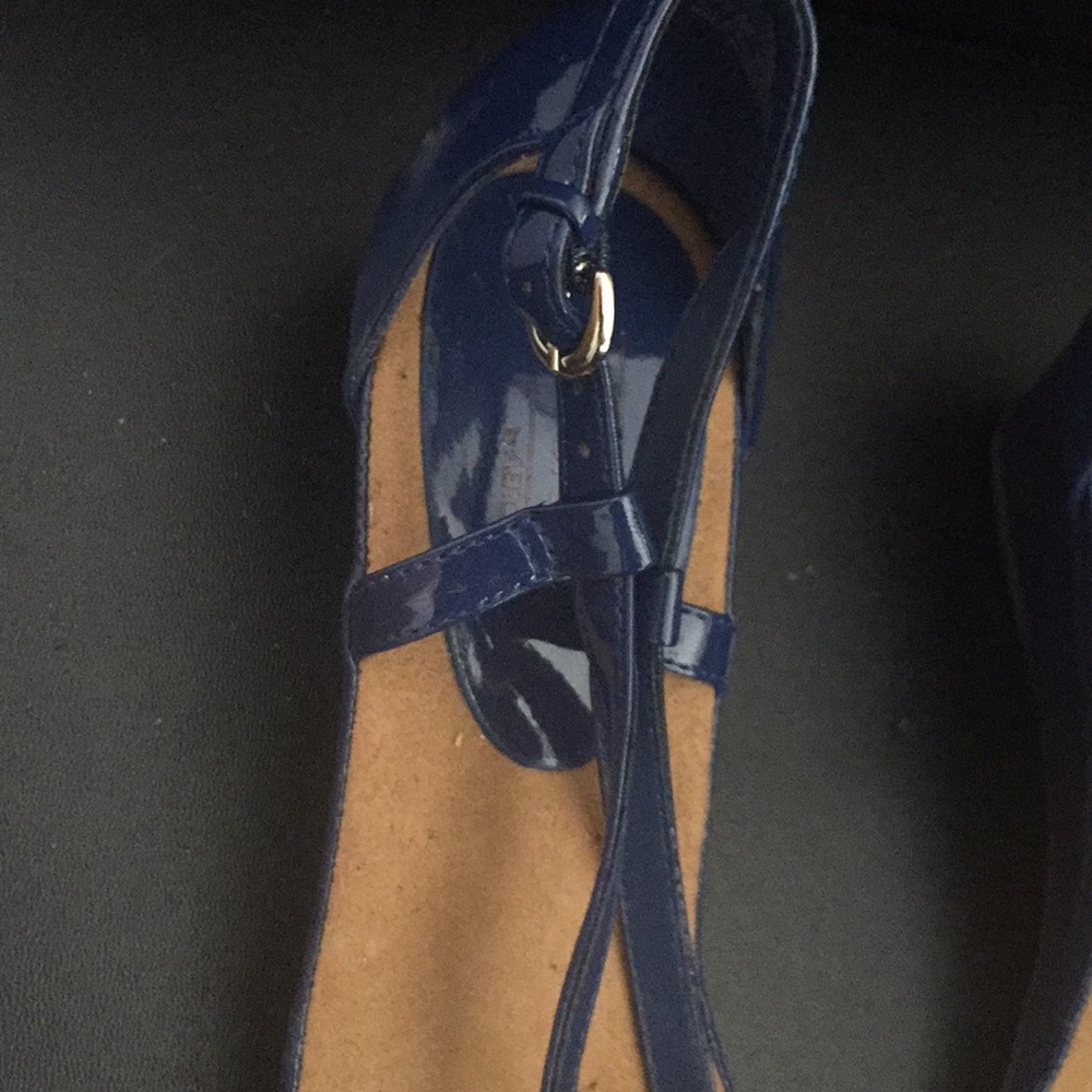 Shoes - Picture 2 of 5